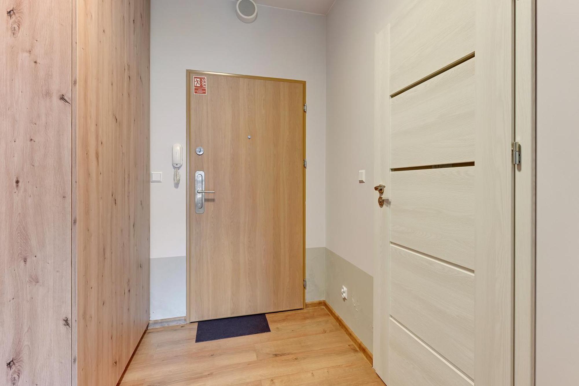 Bastion Walowa City Center By Downtown Apartments Гданск Стая снимка