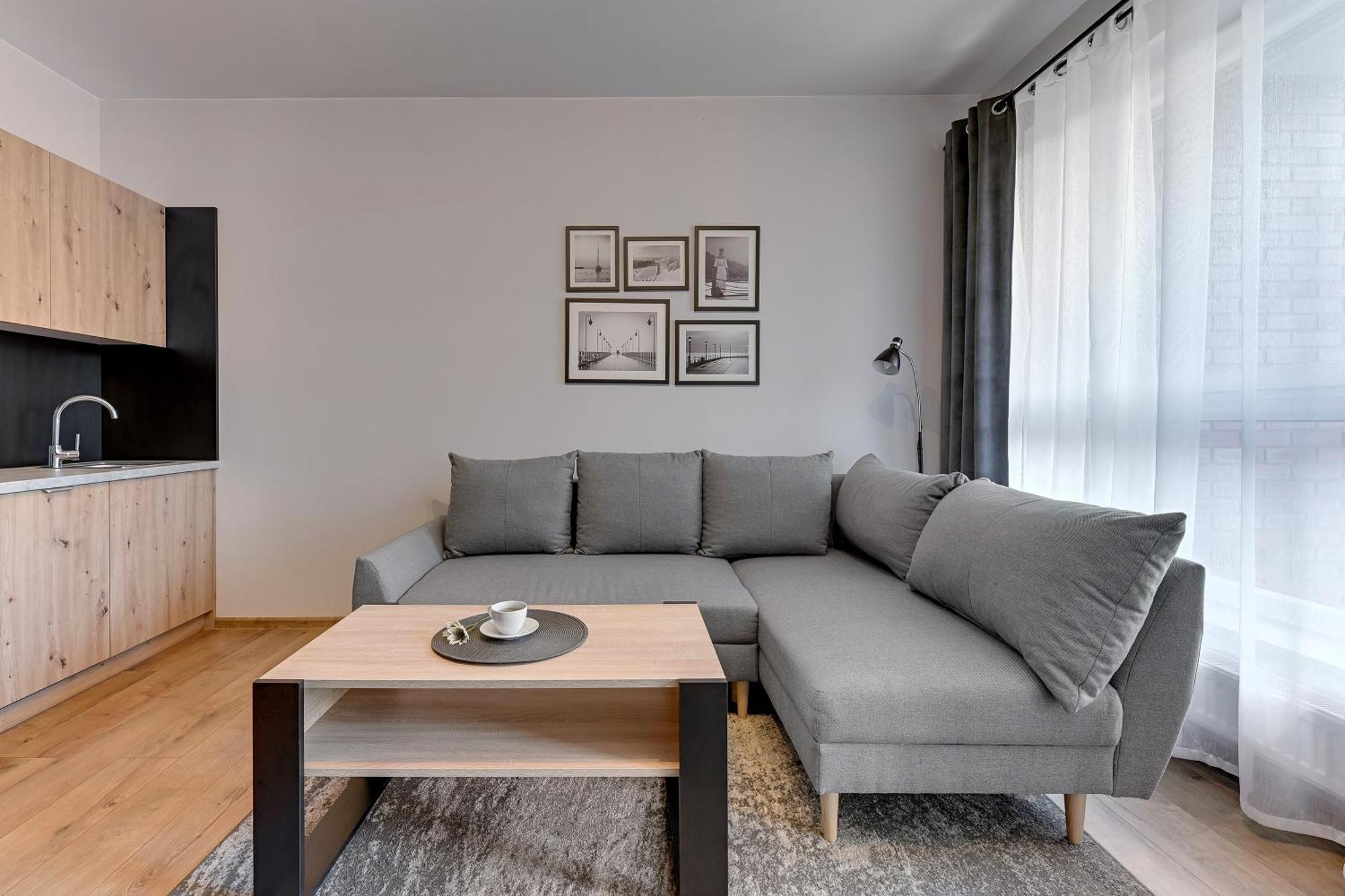 Bastion Walowa City Center By Downtown Apartments Гданск Стая снимка